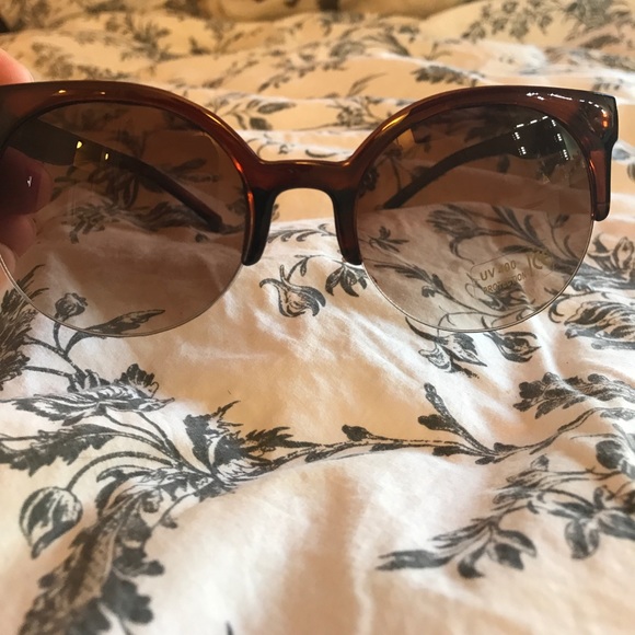 Ombré gradient Round Vintage sunnies - Picture 5 of 5