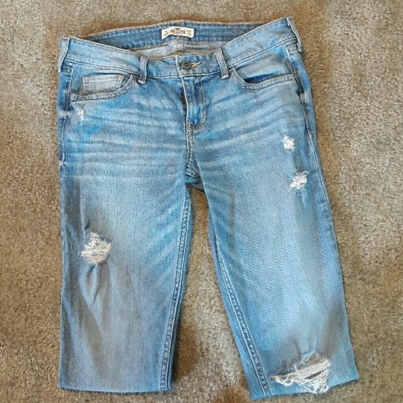 Distressed Hollister Light Washed Jeans - Picture 1 of 3