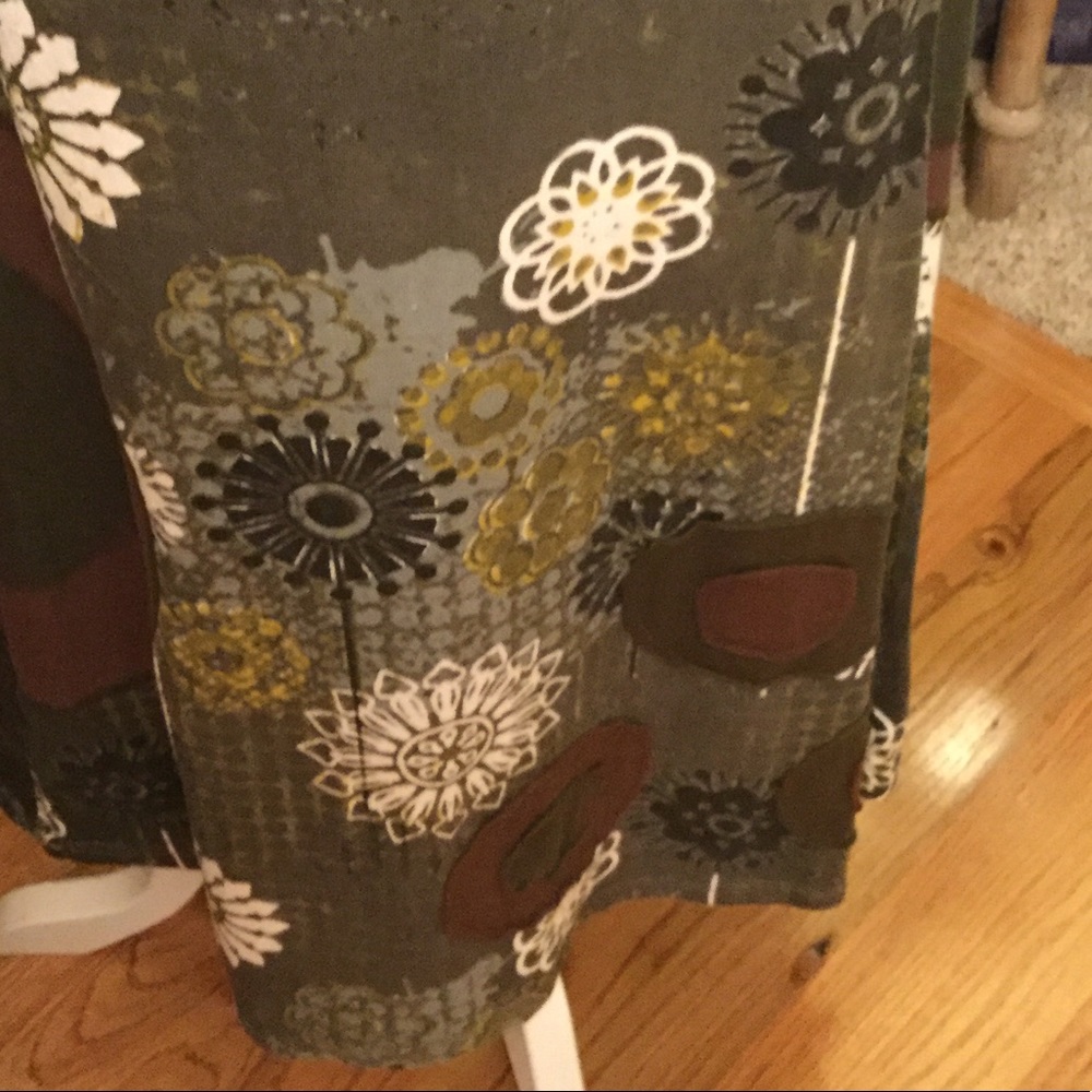 NWOT UNUSUAL NATIVE CIRCULAR KNIT SKIRT - Picture 2 of 4
