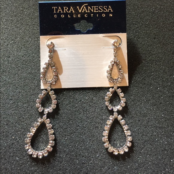 NWT Tara Vanessa Collection Crystal Drop Earrings - Picture 1 of 4