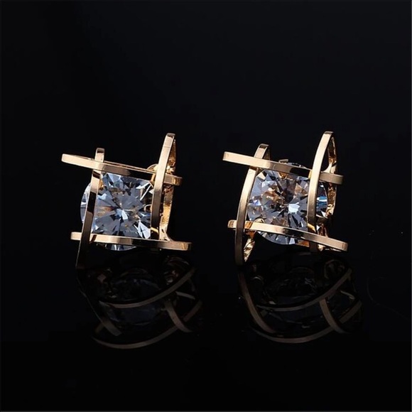 18K gold plated stud earrings - Picture 4 of 5