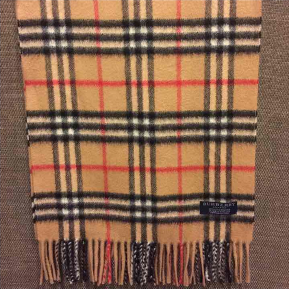 Burberry cashmere scarf