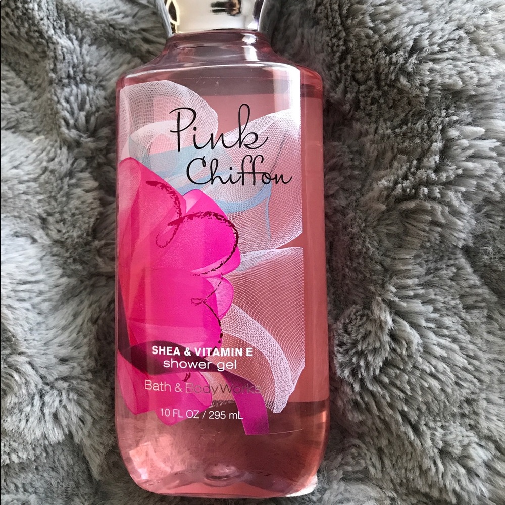 Bath and body pink chiffon shower gel