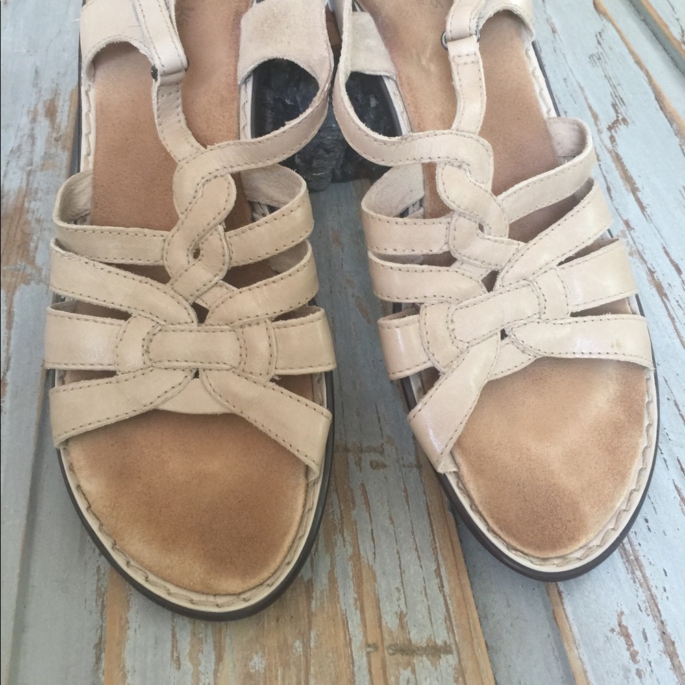 Clarks leather sandals