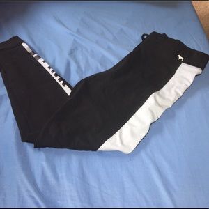 PINK Victoria Secret Leggings!