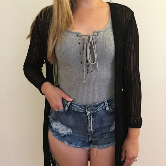 Distressed Cut Off Denim Shorts - Picture 6 of 8