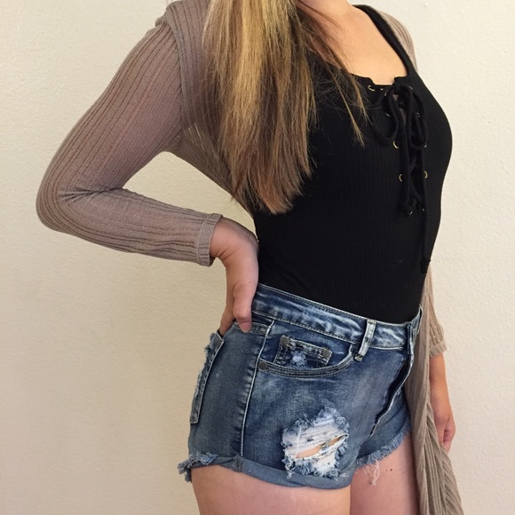 Distressed Cut Off Denim Shorts - Picture 7 of 8
