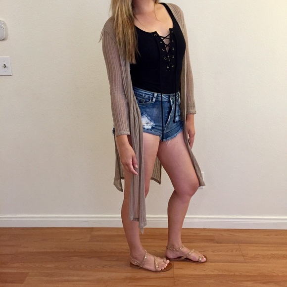 Distressed Cut Off Denim Shorts - Picture 8 of 8