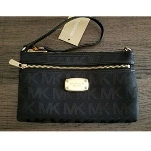 Michael Kors Wristlet