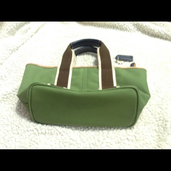 Coach small olive green tote - Picture 2 of 6