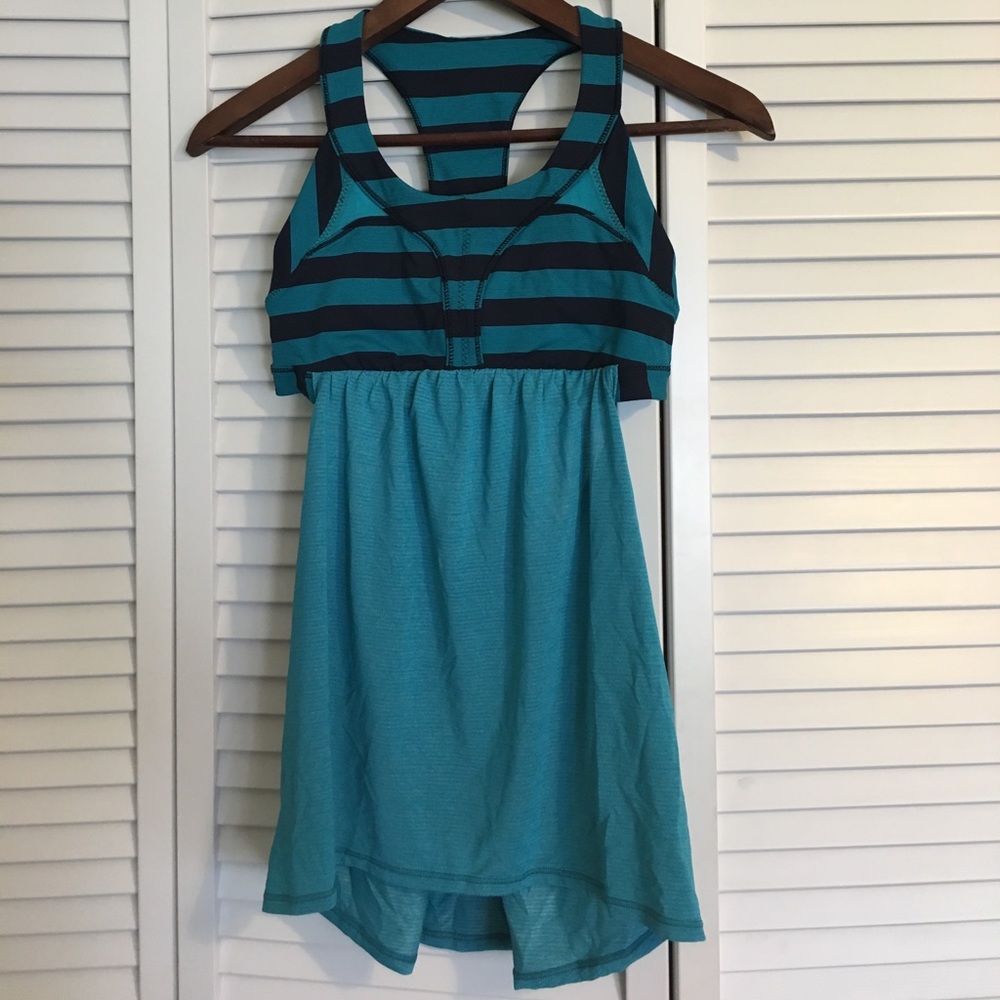 Lululemon Top (B)