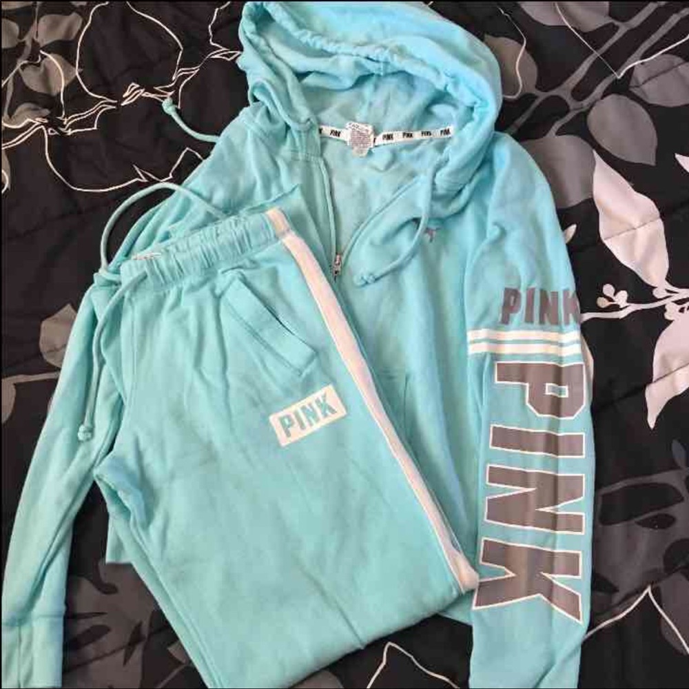 VS Sweatsuit