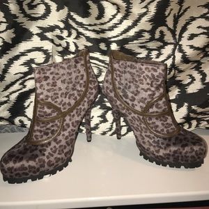Leopard booties