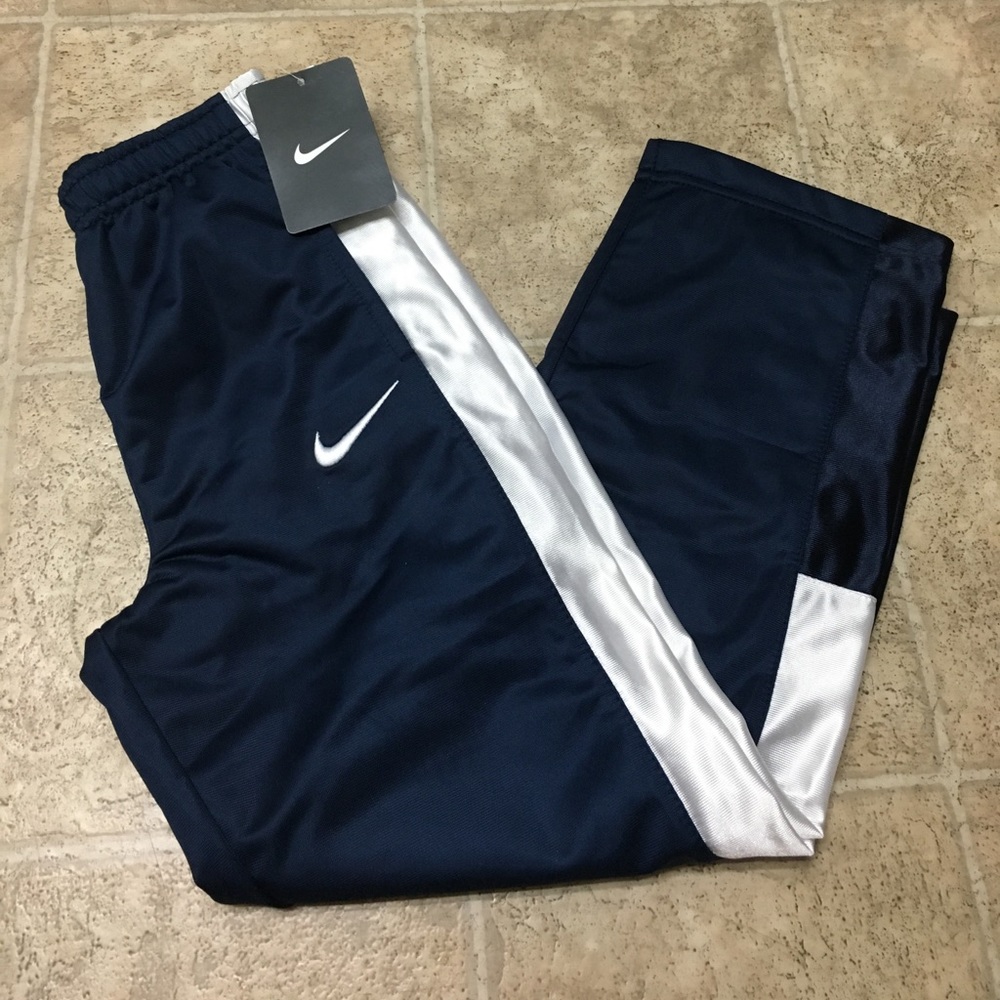 NEW Nike Size 6 Medium Pants