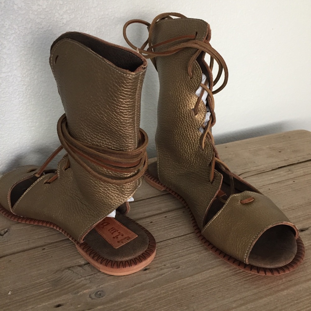 Gold Roman Bootie - Picture 4 of 5