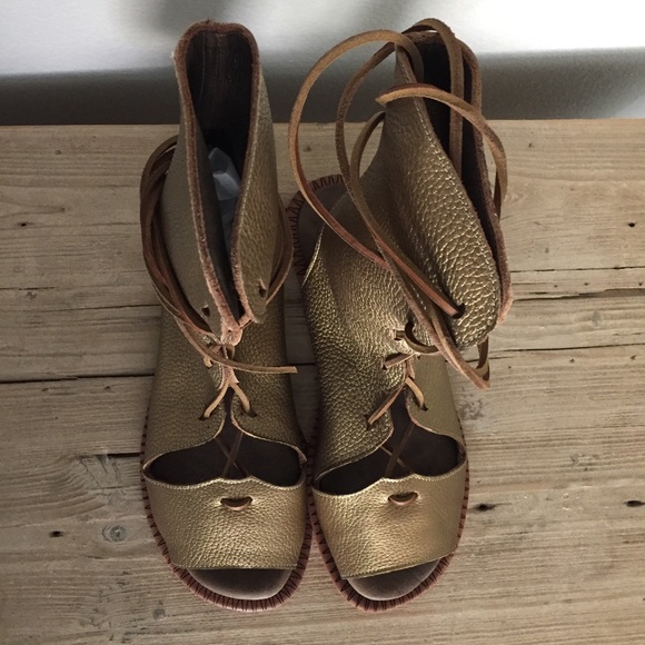 Gold Roman Bootie - Picture 3 of 5