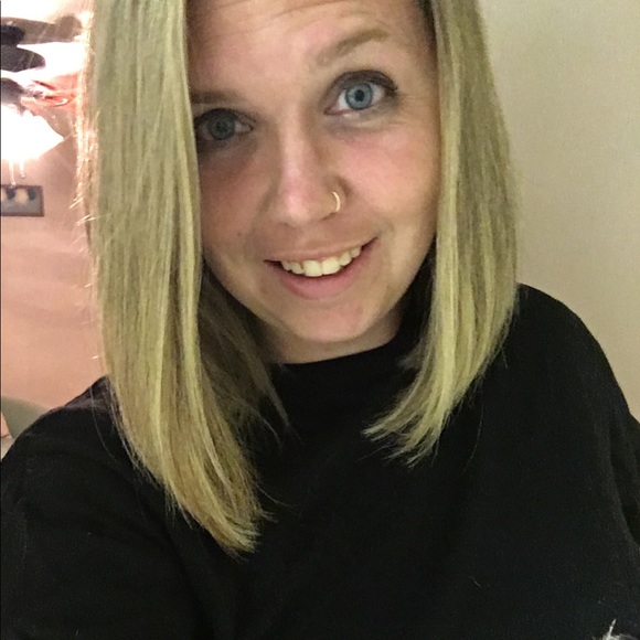 Meet your Posher, Kristin - Picture 1 of 1