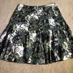 Never worn without tags paisley pattern skirt