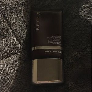 Because Ever-Matte Porelesss Priming Profector