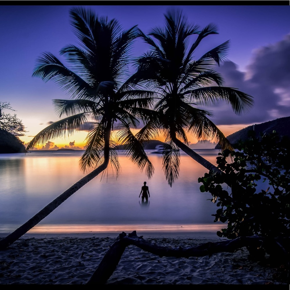 OFF to Hawaii 🌴🌊🏖 😘I'M BACK 😉lets make deals