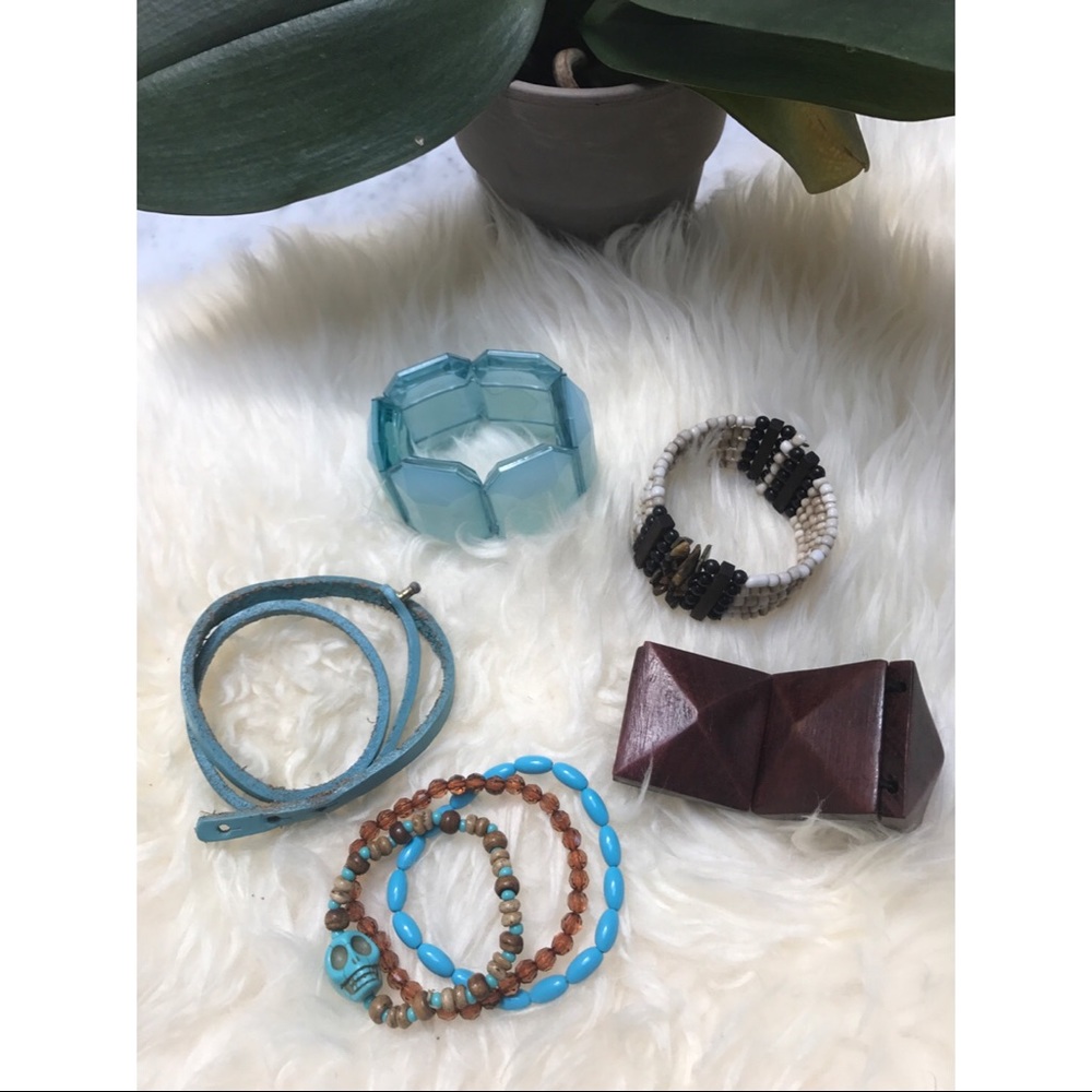 NEW Bracelets:$5 with any purchase in my closet
