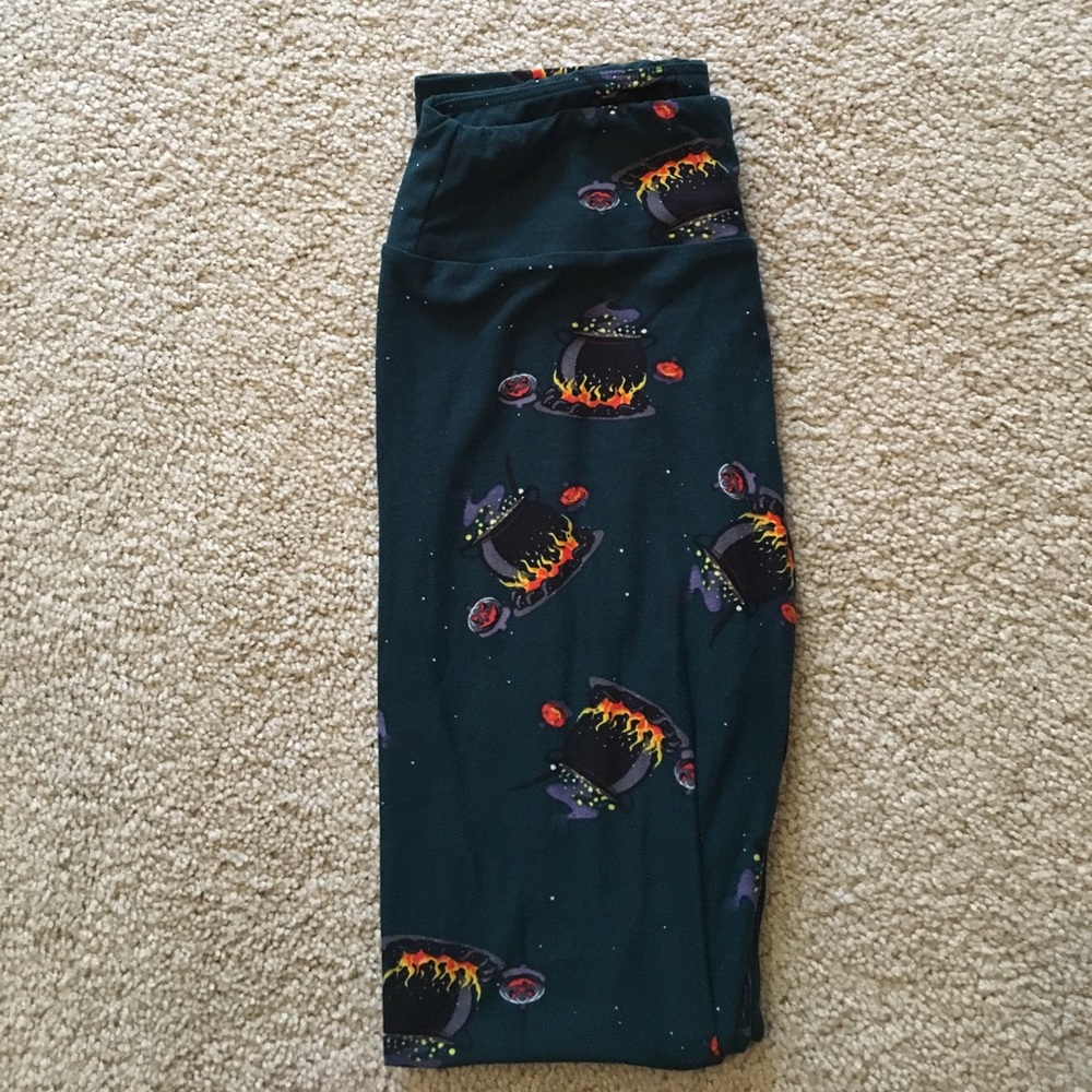 LULAROE LEGGINGS NWOT