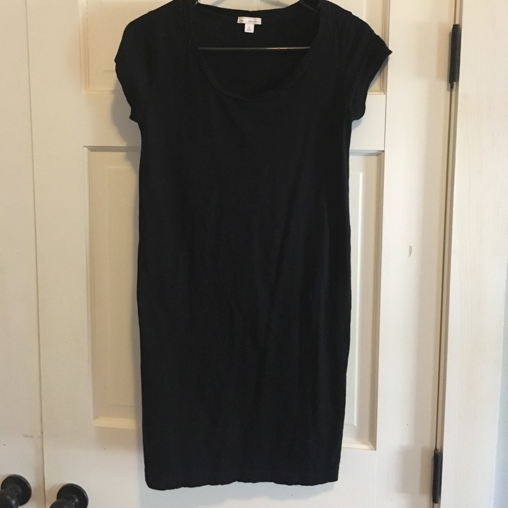 Gap black tee shirt dress