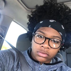 Meet your Posher, Skylar