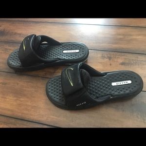 Men's Nike Air Max slippers