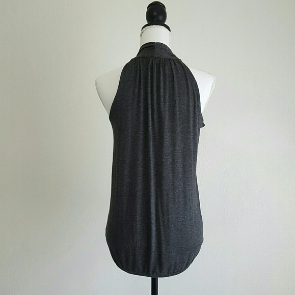 NWOT Zenana Outfitters sleeveless top - Picture 3 of 3