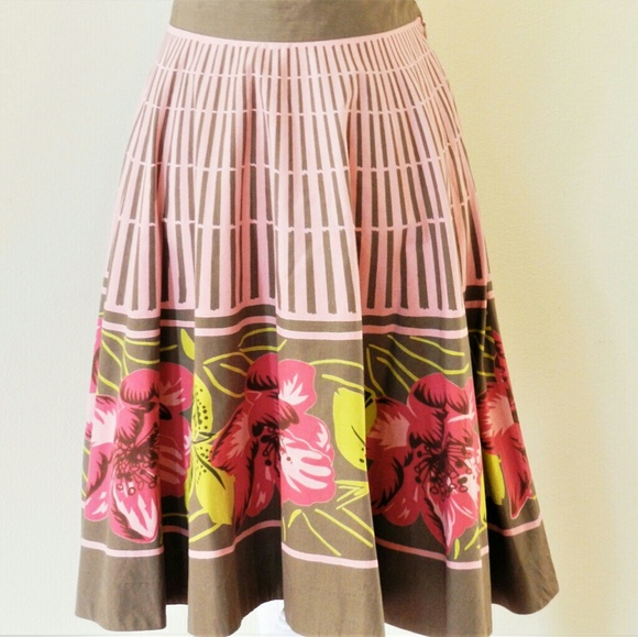 Fiesta Hibiscus skirt Anthropologie size 6 - Picture 3 of 4