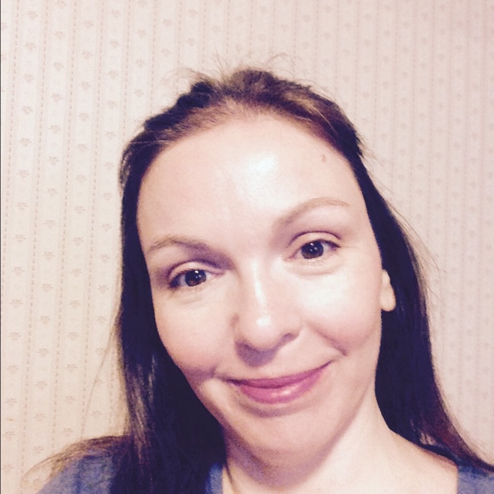 Meet The Posher, Lori