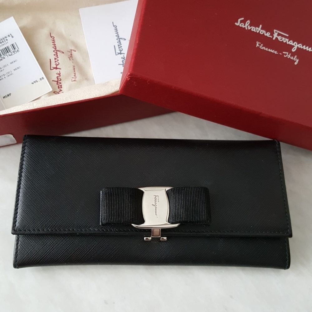 Ferragamo Vara continental Wallet