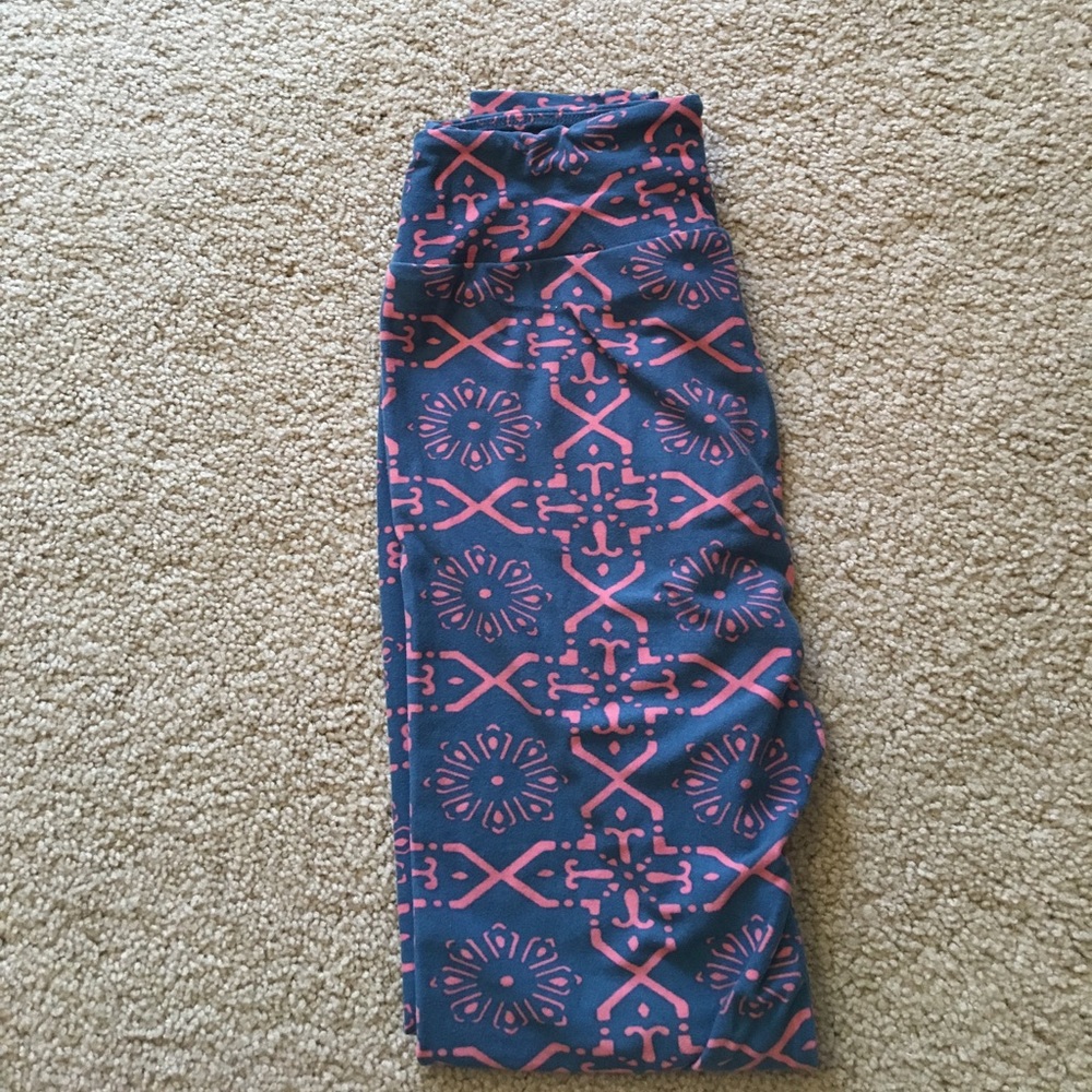 Lularoe LEGGINGS NWOT