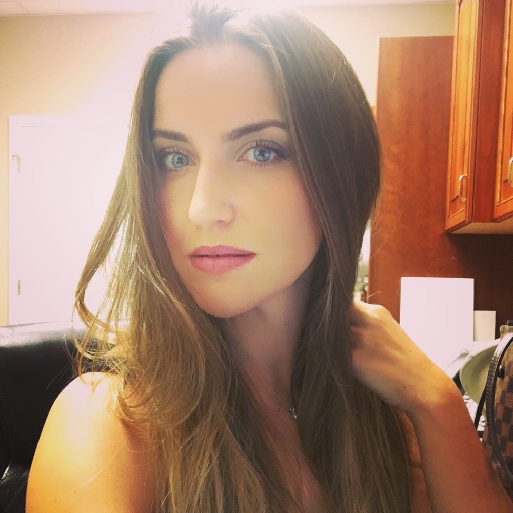 Meet your Posher, Elena