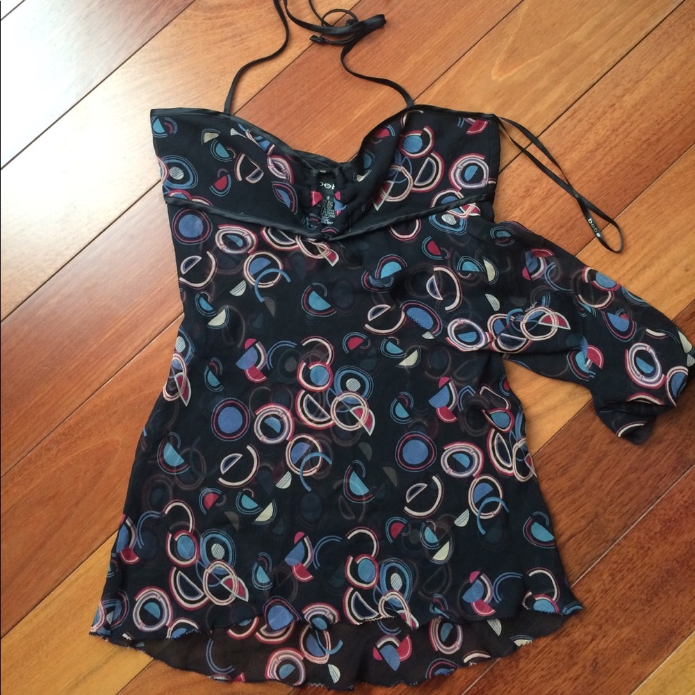 🚫SOLD🚫Bebe Silk Halter w/ Keyhole Design - Picture 1 of 4