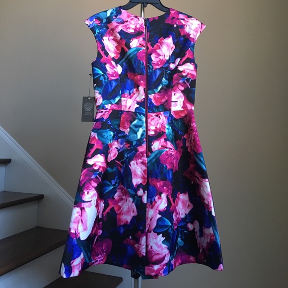 β¨Vince Camuto Dress - Picture 3 of 8