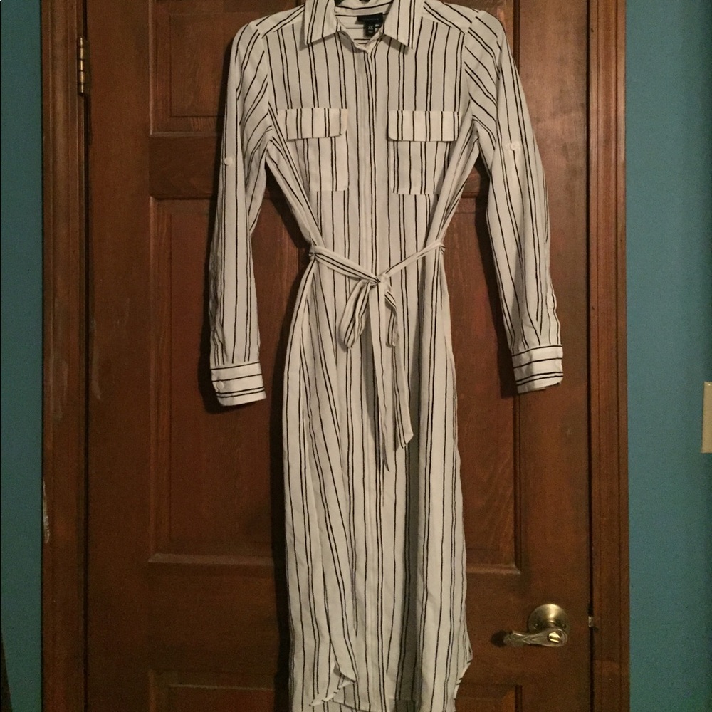 Whowhatwear tshirt button down dress