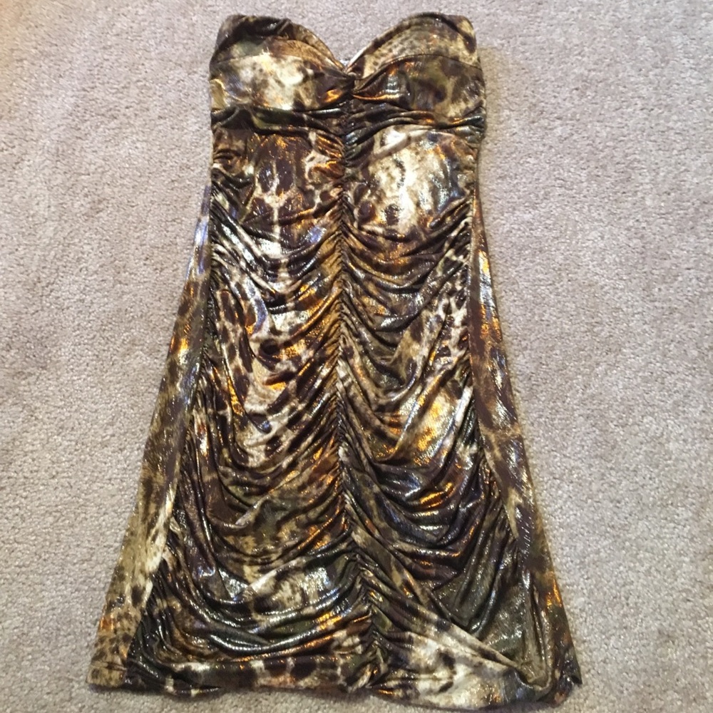 Strapless mini dress 👗