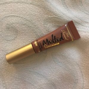 Too faced chocolate honey lipstick