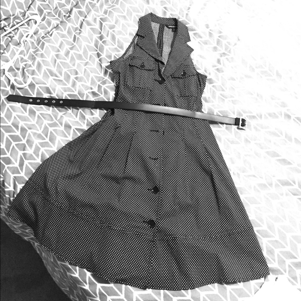 *MOVING SALE* Express black/white retro dress