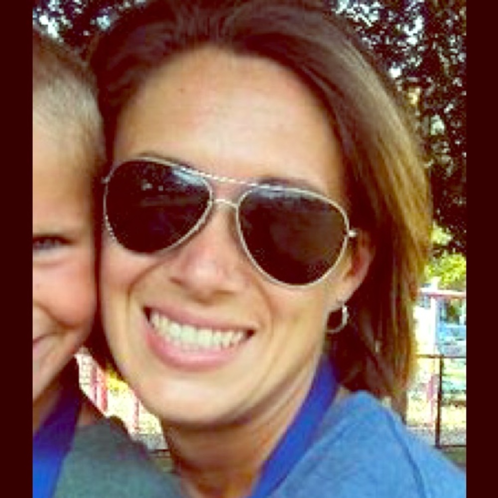 Meet your Posher, Jennifer