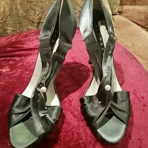 RICHARD TYLER DARK GREEN SATIN Evening Shoes