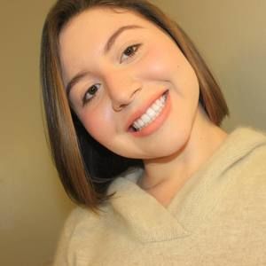 Meet your Posher, Ana