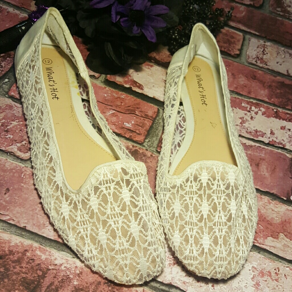3/ $15 White Lace Casual Flats Slippers Loafers