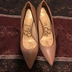 Comfortable heels ever!!‼️HOLDING ‼️