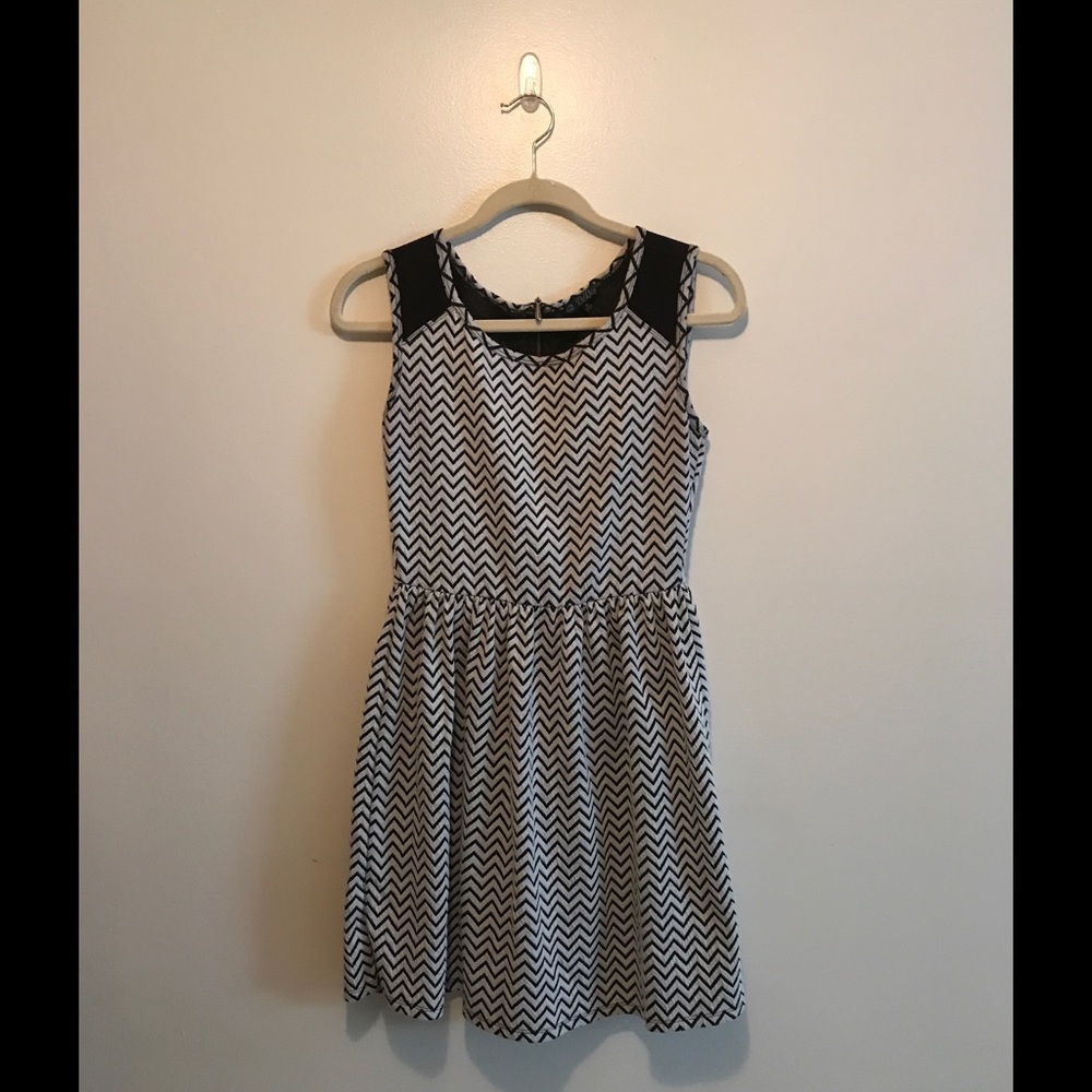 Bebop brand chevron patterned dress
