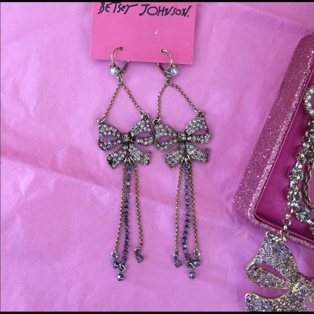 🔥Final price drop🔥Betsey Johnson earrings