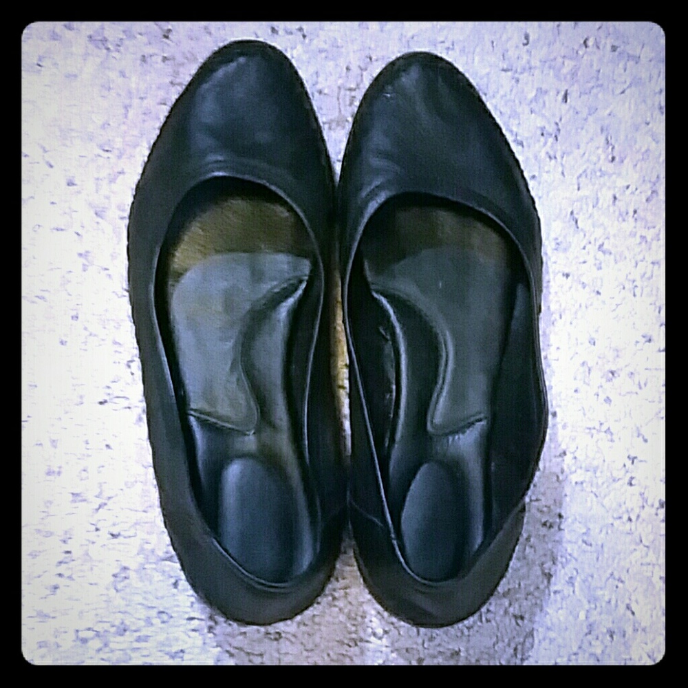 Black flats