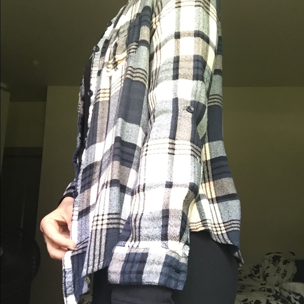 Split Back Flannel - Picture 2 of 4